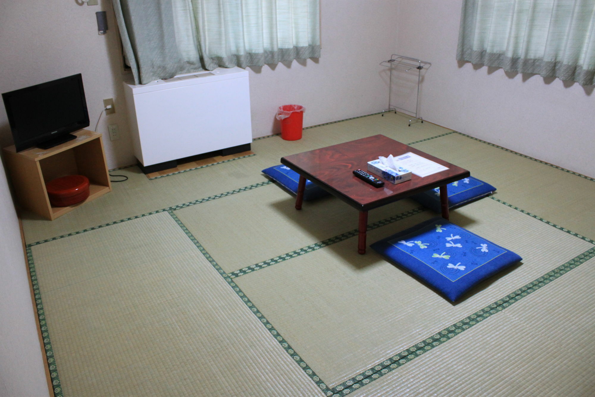 Hotel New Hakuginso NakaNakafurano Zewnętrze zdjęcie