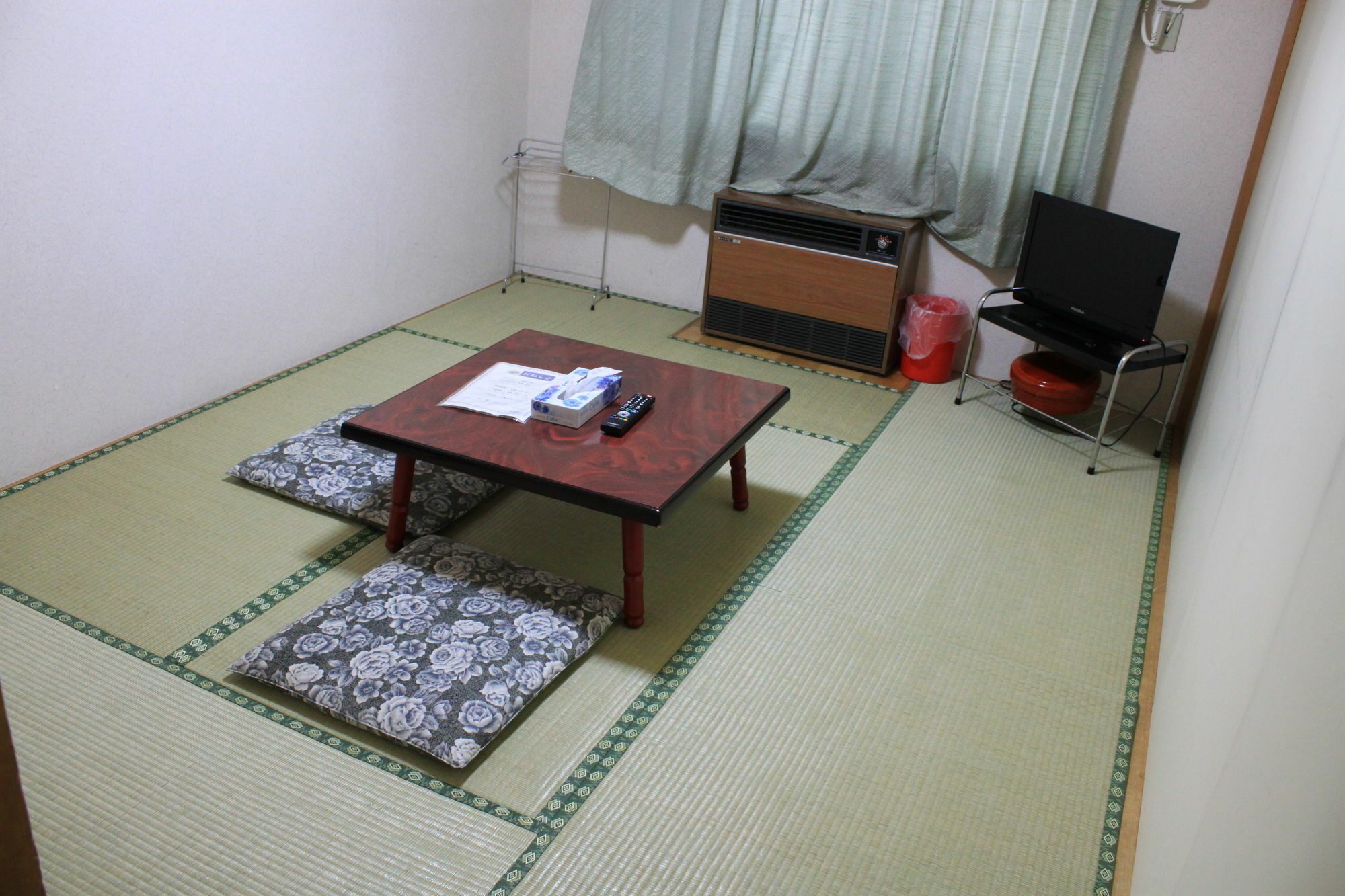 Hotel New Hakuginso NakaNakafurano Zewnętrze zdjęcie
